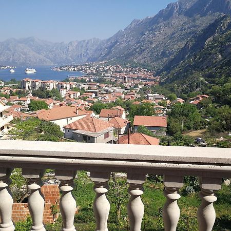 Apartment Misulino Kotor Buitenkant foto