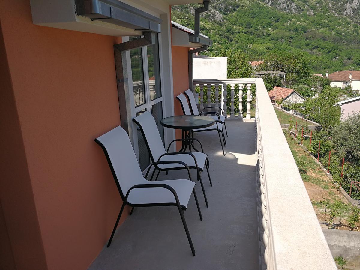 Apartment Misulino Kotor Buitenkant foto