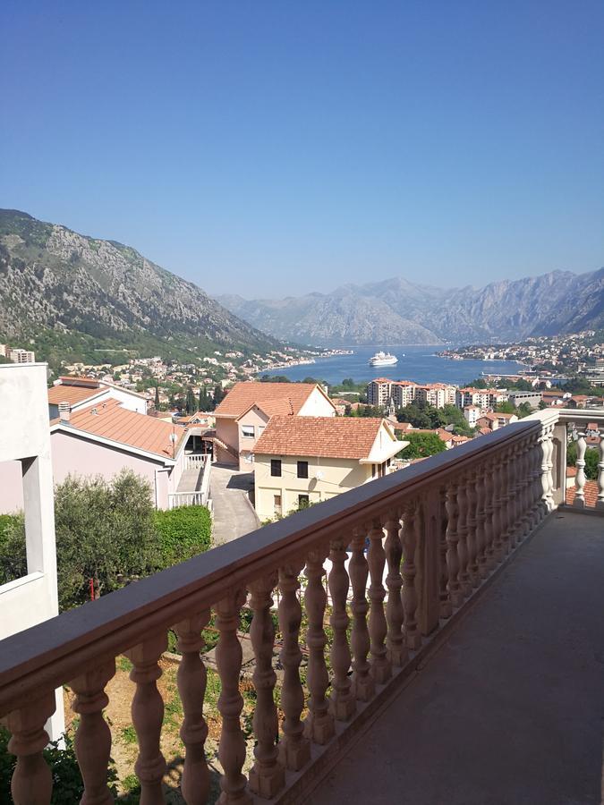Apartment Misulino Kotor Buitenkant foto